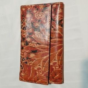 Patricia Nash Leathet Floral Design Wallet